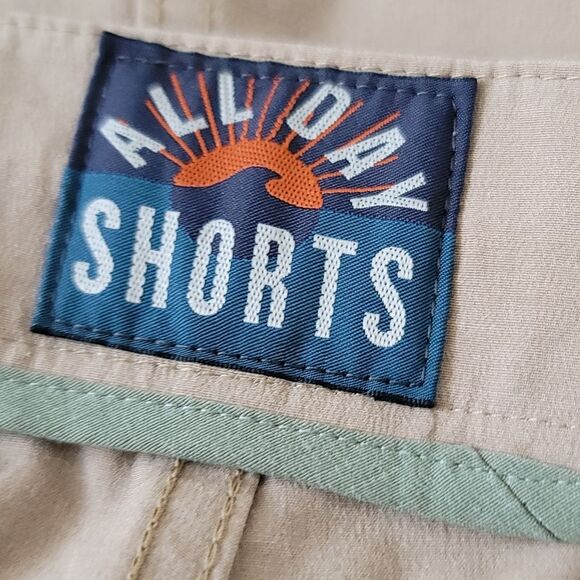 Faherty Men's all day shorts Belt Loop khaki size 40 NWT - Picture 11 of 16